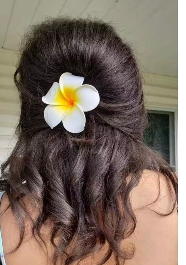 (072) Flower Hawaiian Claw Clips (One Piece 10.Rs) PACK OF 12 - 120