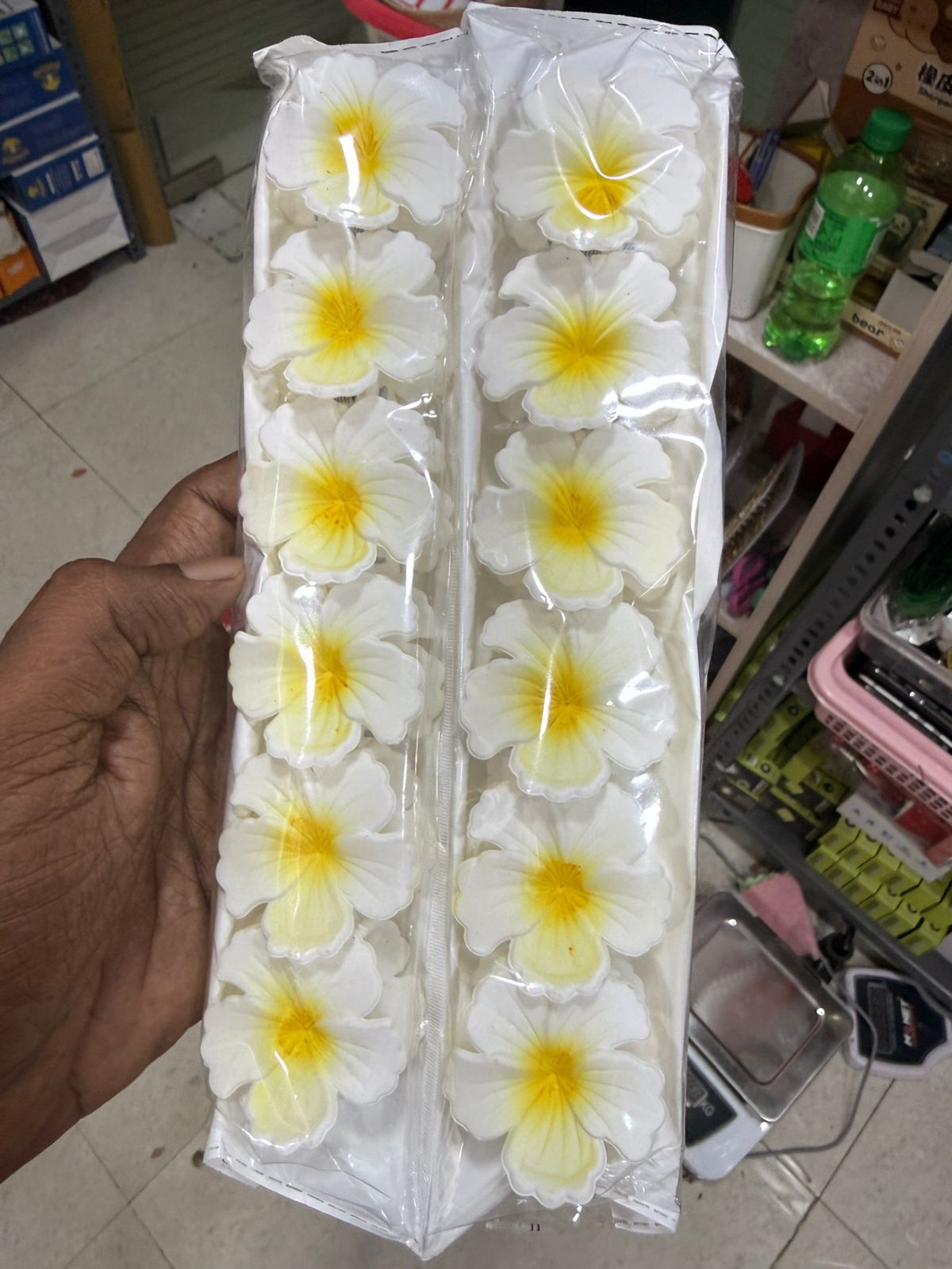 (072) Flower Hawaiian Claw Clips (One Piece 10.Rs) PACK OF 12 - 120