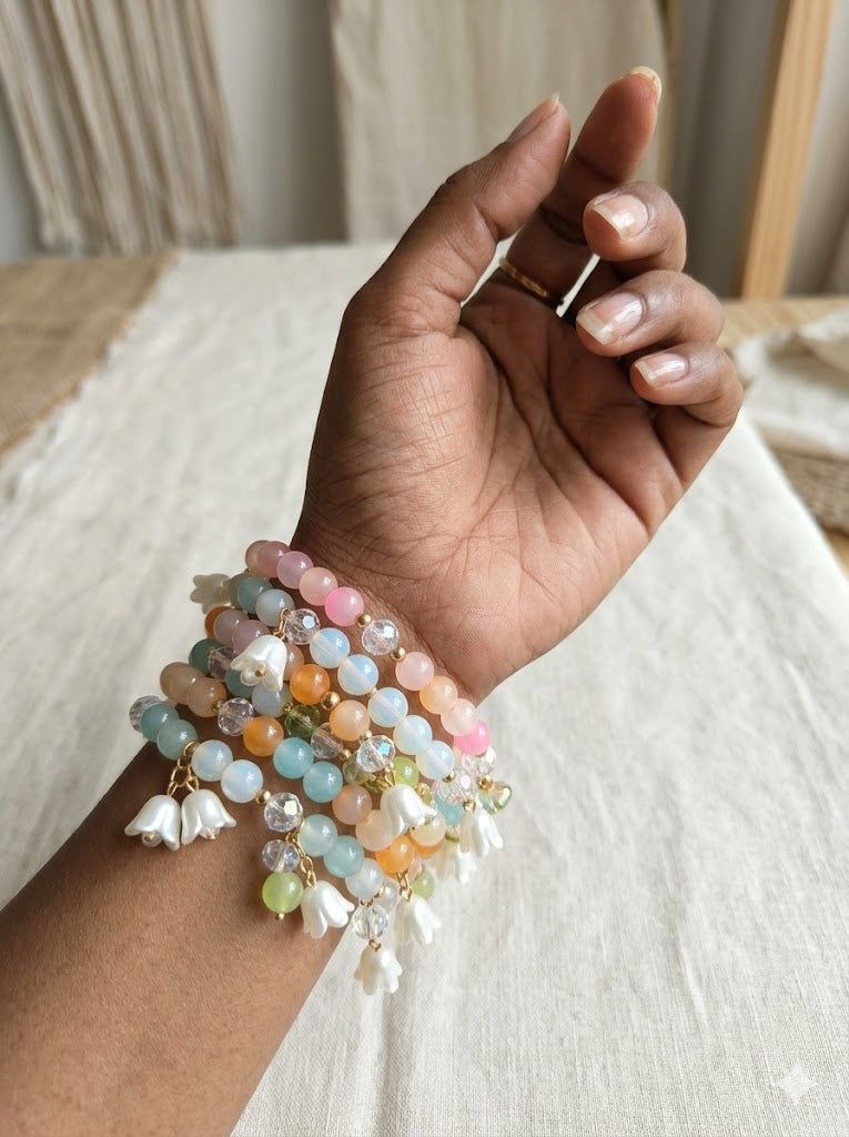 (069) Premium Crystal Beads Bracelet (One Piece 30.Rs) | 10 PIECES - 300