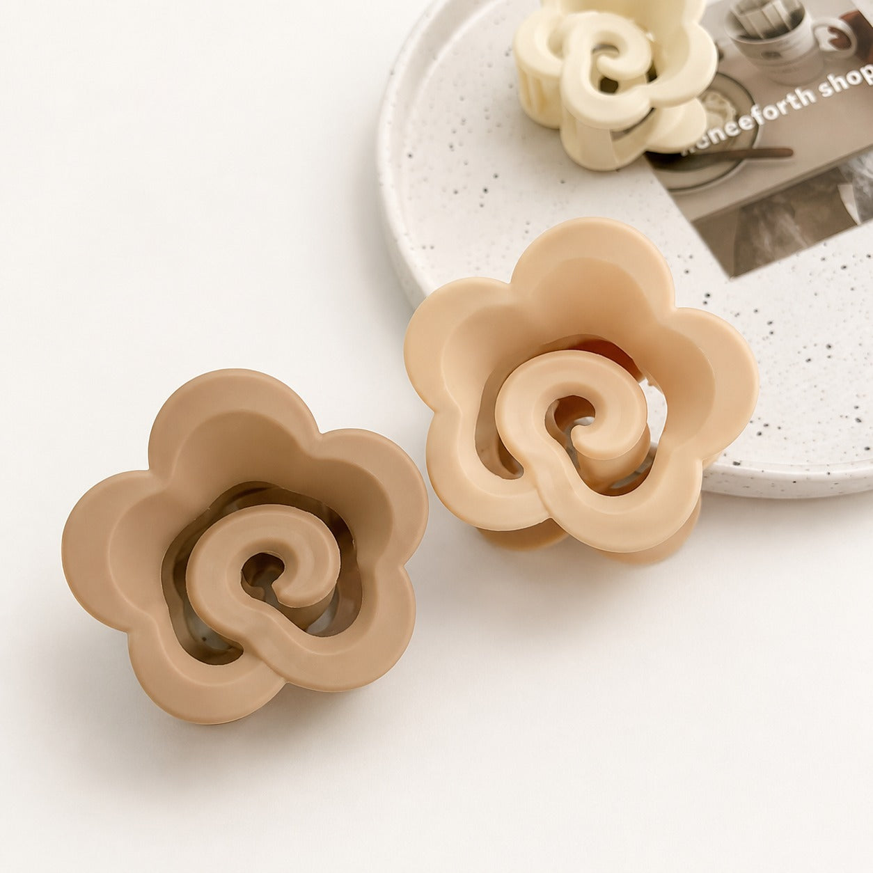 (089) Mini Korean Style Rose Flower Hair Claw Clip (Pack of 24 Pcs - ₹120)