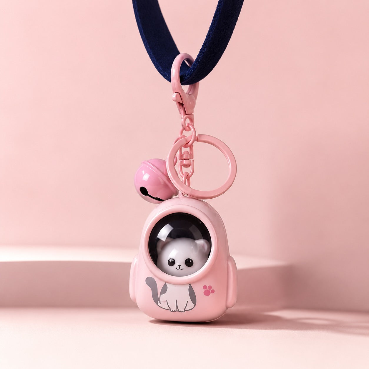 (KC-008) (MOQ: 4 Pcs) Cat Bag Night Light Keychain –Astronaut Key Holder