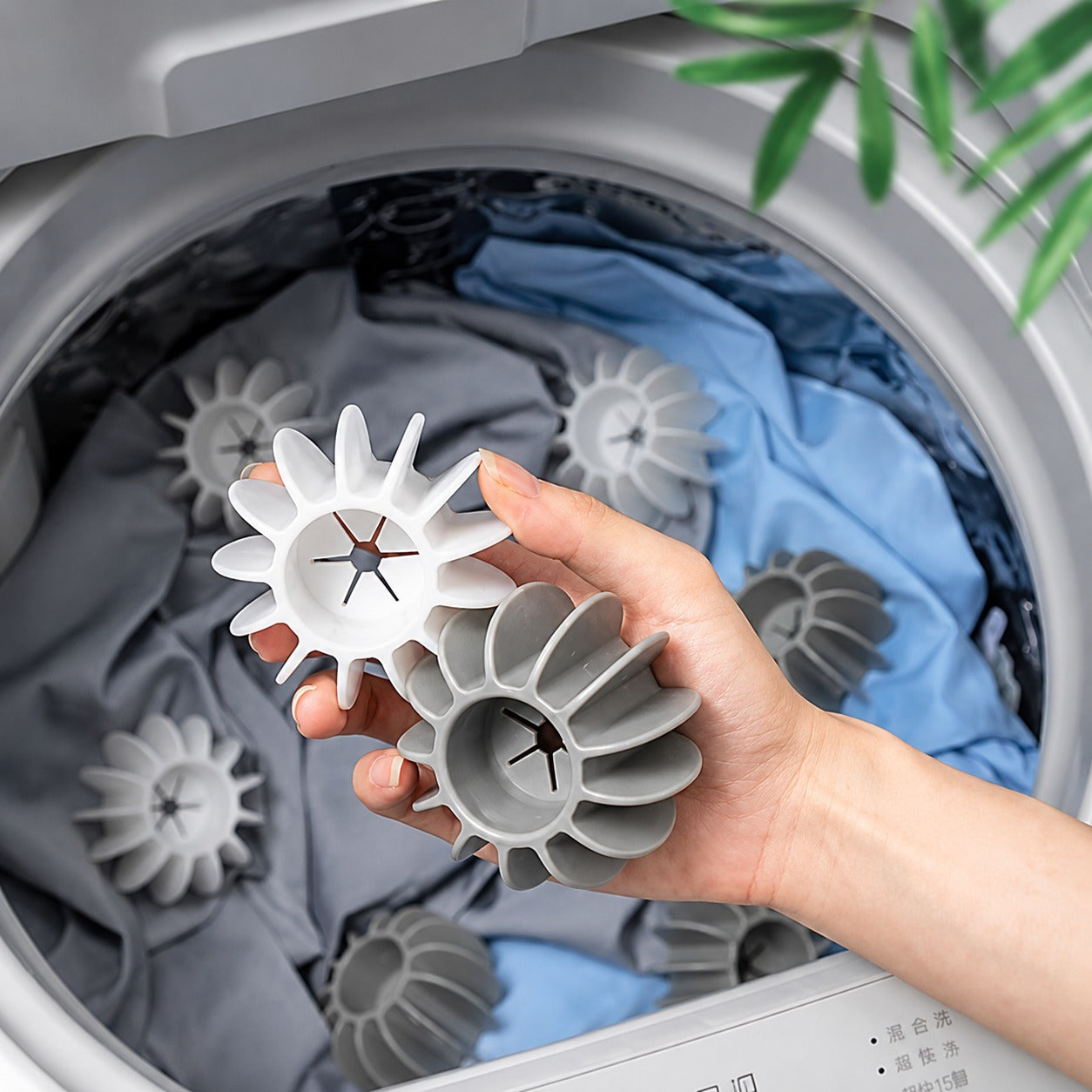 (HL-006) Reusable Laundry Balls Pack of 15 – Silicone Anti-Tangle Dryer Balls