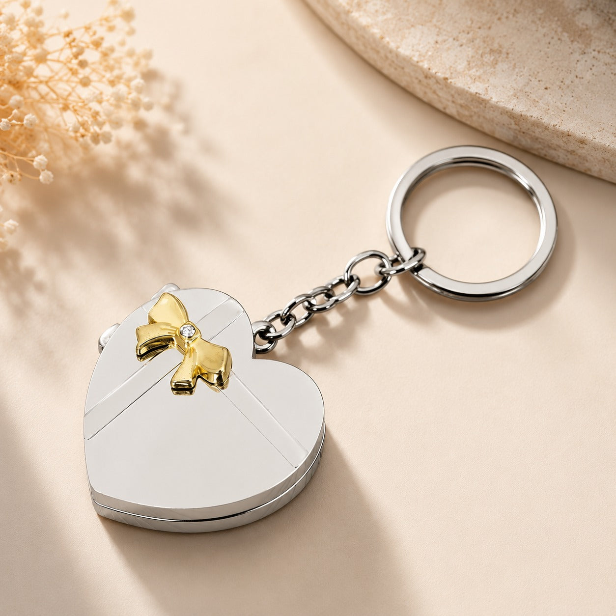 (KC-025) Couple Heart Shape Mini Photo Frame Keychain – Cute Photo Key Holder