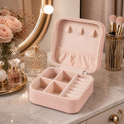 (G-029) (MOQ: 4 Pcs) Travel Velvet Jewelry  safe  Organizer Box
