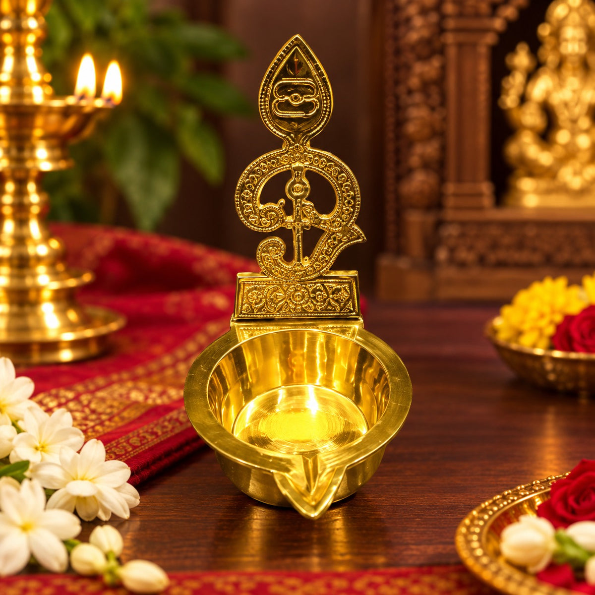 (MG17) (MOQ: 30 Pcs) Brass Om Vel Murugan Diya Oil Lamp for Daily Pooja Rituals