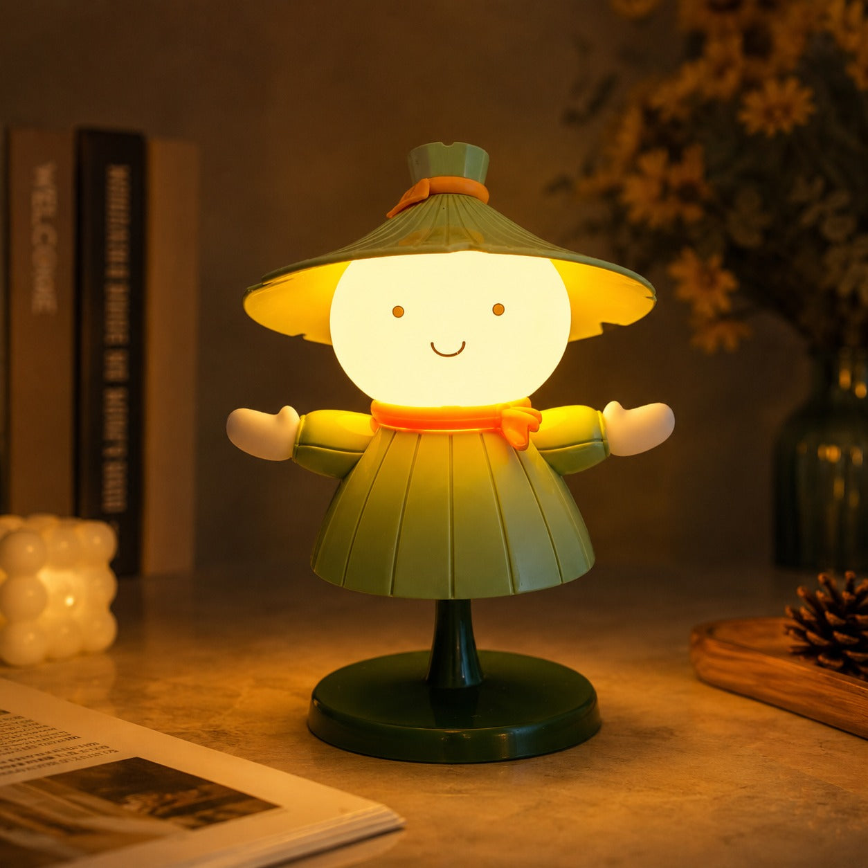 (LI-024) Smiley Chinese Doll LED Rechargeable Night Lamp with Soft Warm Light